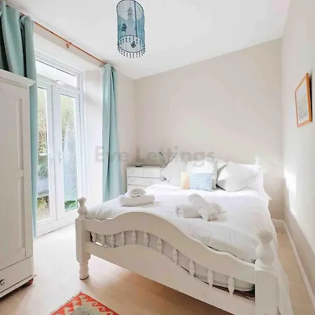 דירה Mermaid Apartment, A Colourful Coastal Escape By The Sea, Child Friendly St Ives