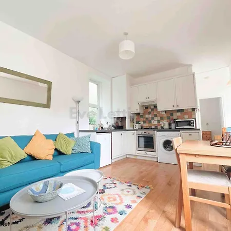 דירה Mermaid Apartment, A Colourful Coastal Escape By The Sea, Child Friendly St Ives