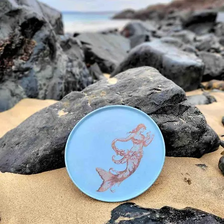 Mermaid Apartment, A Colourful Coastal Escape By The Sea, Child Friendly דירה St Ives